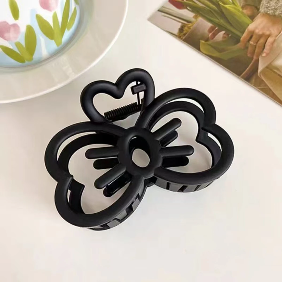1pc multi-color cute hollow cat face bow hairpin, high-end Medium size mattee grab clip, sweet love hairpin half-tie hair claw