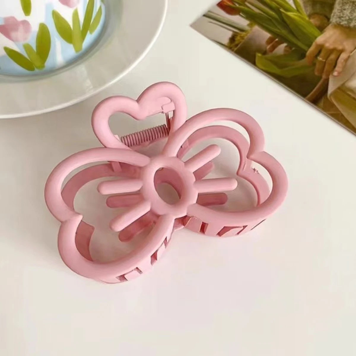 1pc multi-color cute hollow cat face bow hairpin, high-end Medium size mattee grab clip, sweet love hairpin half-tie hair claw