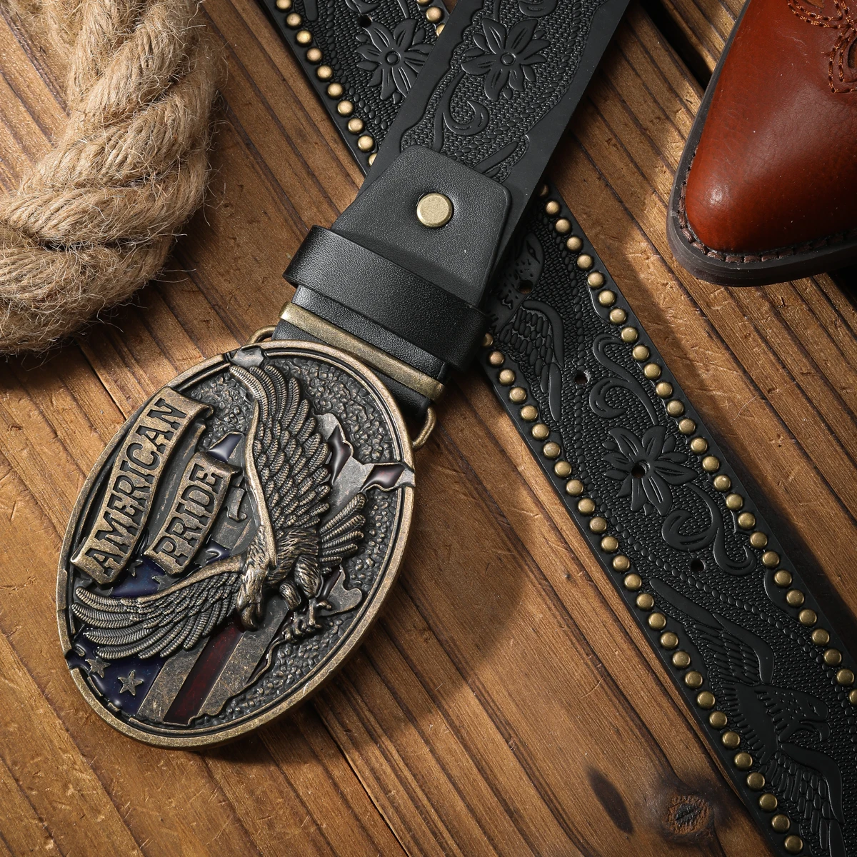 Vintage and fashion collision!  PU leather alloy buckle waistband, for both men and women, to create a personalized western styl