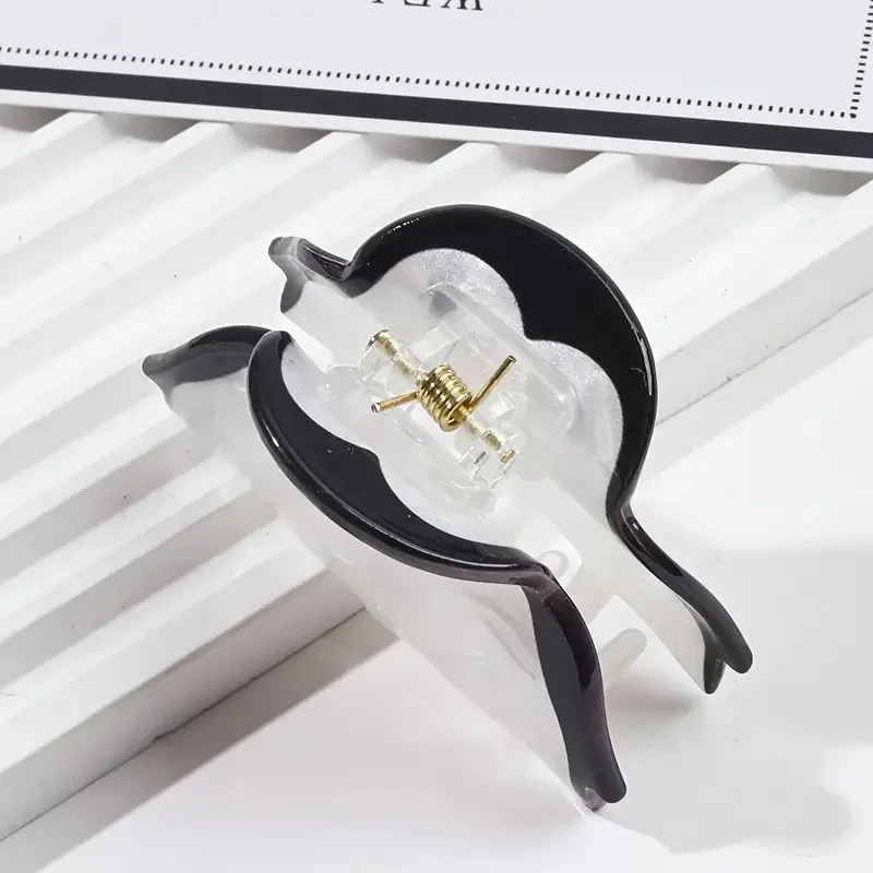 1pc cute little penguin hair clip; adorable animal shark clip; anti-slip half-up hair tail clip for women's hair accessories
