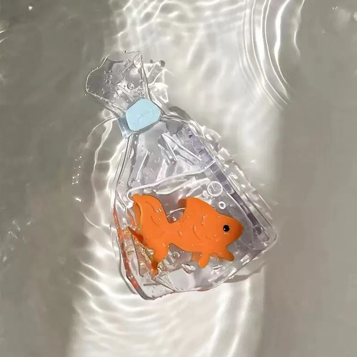 1pc Summer New Splicing Creative Personality Small Goldfish Acetate Hairpin Bag Design Shark Clip Hairpin Ponytail Hair Accessor