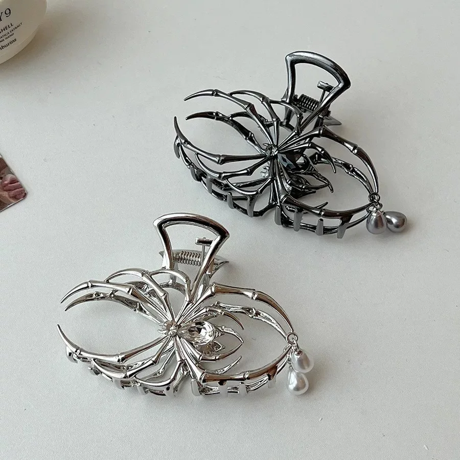 2025 Halloween Black Spider Hair Claw Clips with Pearl Charm Design,Metal Gothic Punk Hair Clips Strong Hold Hair Accessories