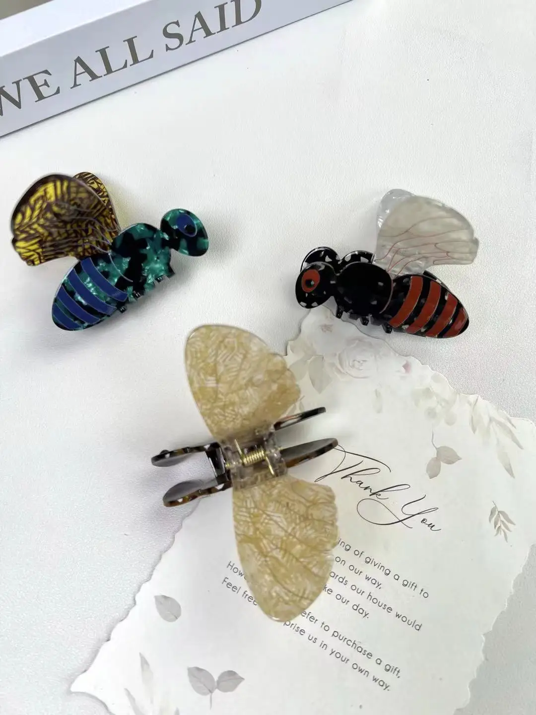 3 Insect Claw Hair Clips. Unique Casual Island Style. Acetate, Handmade. High - Quality. Fashion - Trendy。