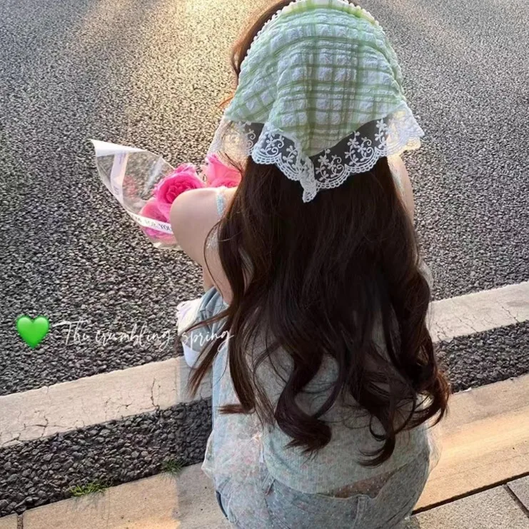 Triangle scarf for women in summer, thin design with sun protection, lace headscarf, French thin design, breathable, versatile h