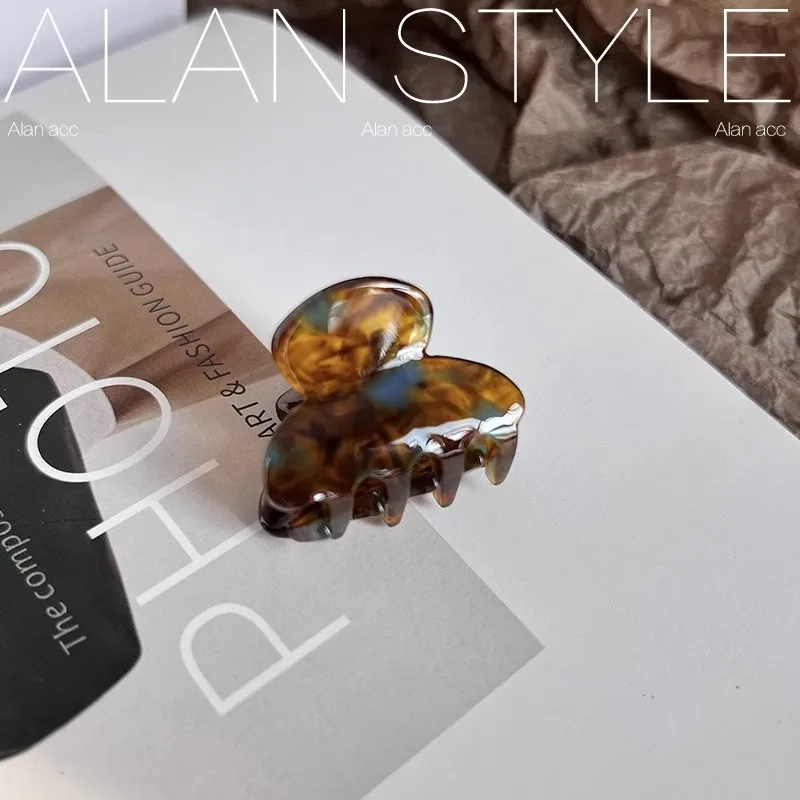 New Sweet Small Mini Hair Claws Acetate Hair Clips for Women Girl Barrettes Crab Clamp Ponytail Hairpin Fashion Accessorie
