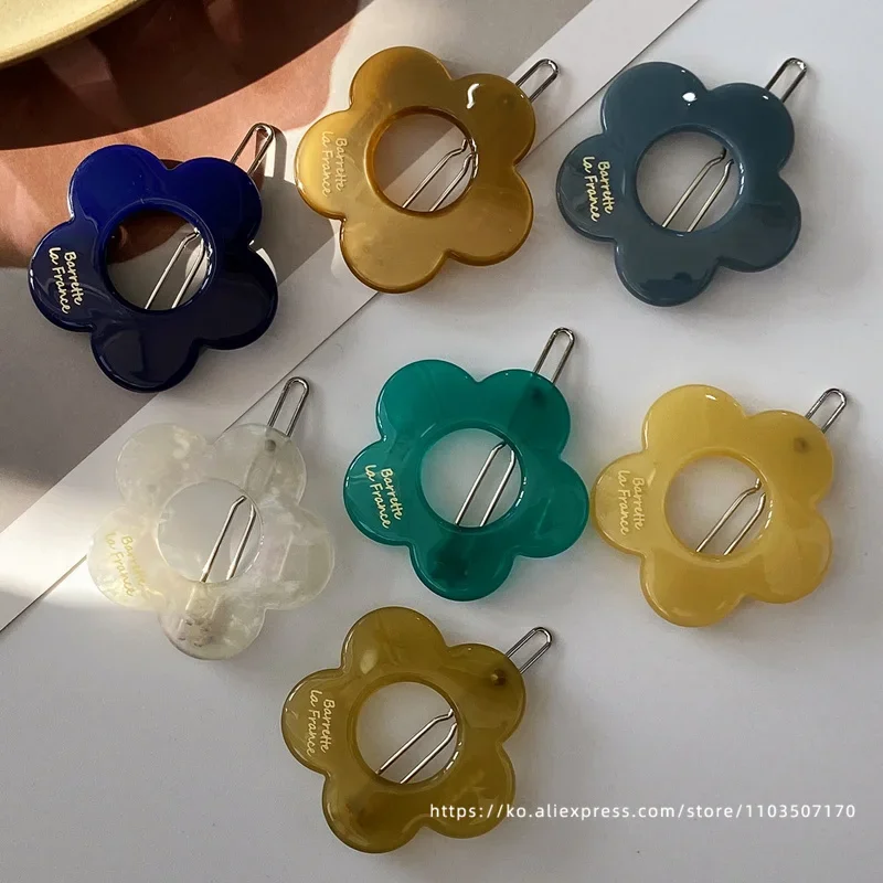 Cute little flower~Korean France's small bangs clip French minimalist edge clip with broken hair clip looks great