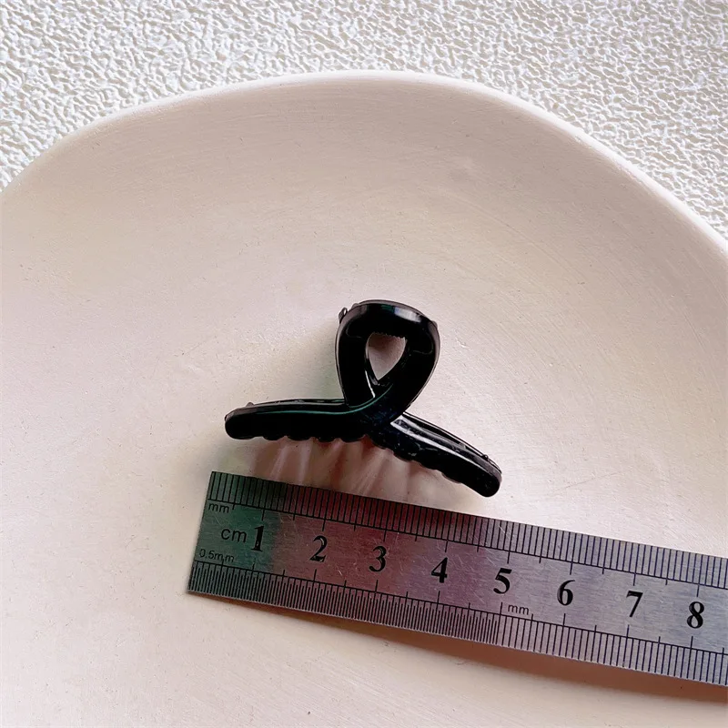 New 4PCS Hair Clip Small Hairpins for A Woman Ladies Hair Clip Barrette Girl Buckle for Hair Claw Accessories
