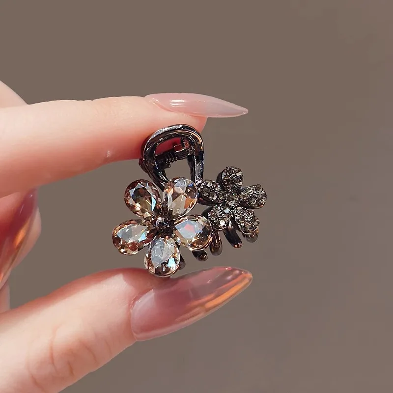 Crystal Flowers Shark Clip Small Premium Hair Clip Claw Clamp Disc Hair Clip Headwear Girls Women Hair Accessories