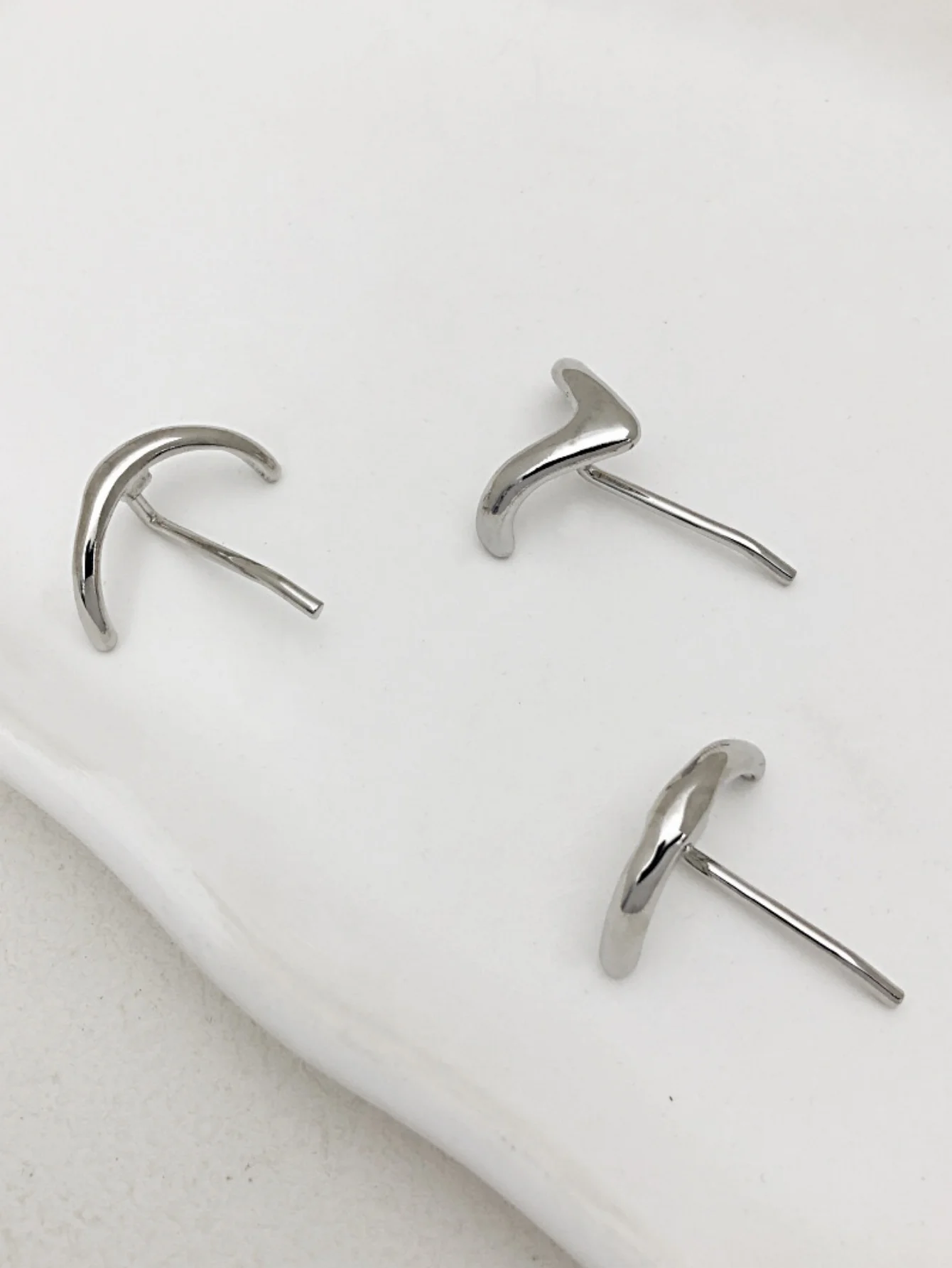 Alloy simple retro hair hook hair buckle suitable for gifts out to play friends party