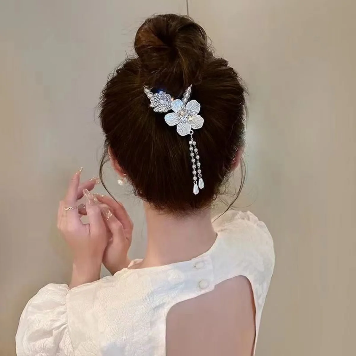 Women's Tassel Diamond Hair Clip Exquisite Glitter Maruko Headband Hair Claw Clip Elegant hair accessory For Girlfriend Wife