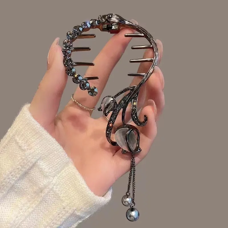 Women's Tassel Diamond Hair Clip Exquisite Glitter Maruko Headband Hair Claw Clip Elegant hair accessory For Girlfriend Wife