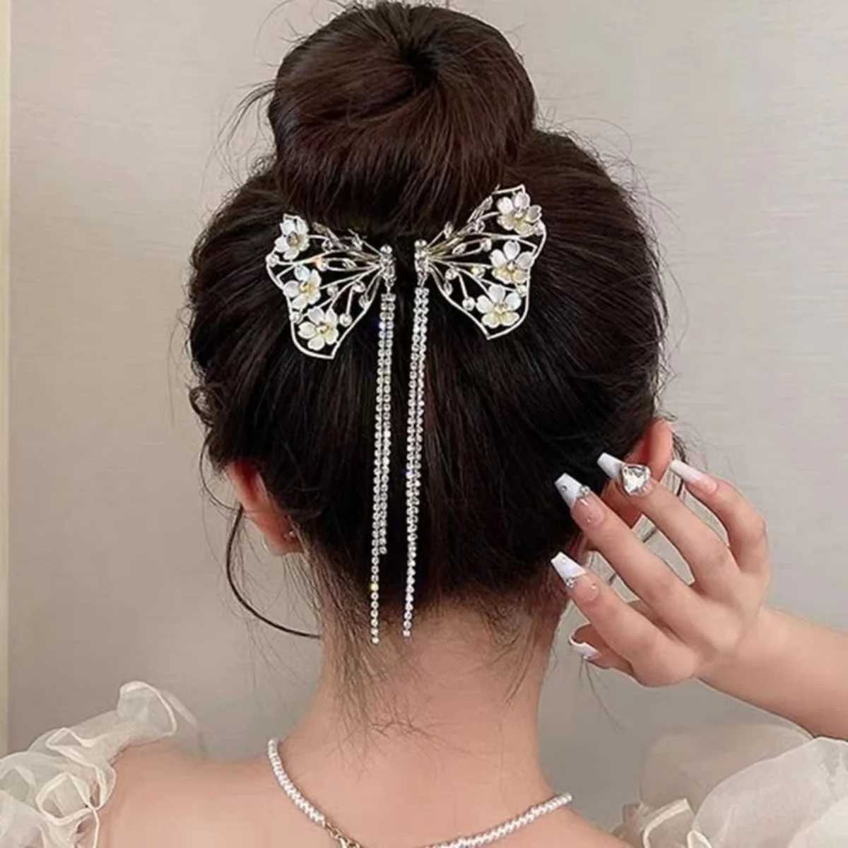 Women's Tassel Diamond Hair Clip Exquisite Glitter Maruko Headband Hair Claw Clip Elegant hair accessory For Girlfriend Wife