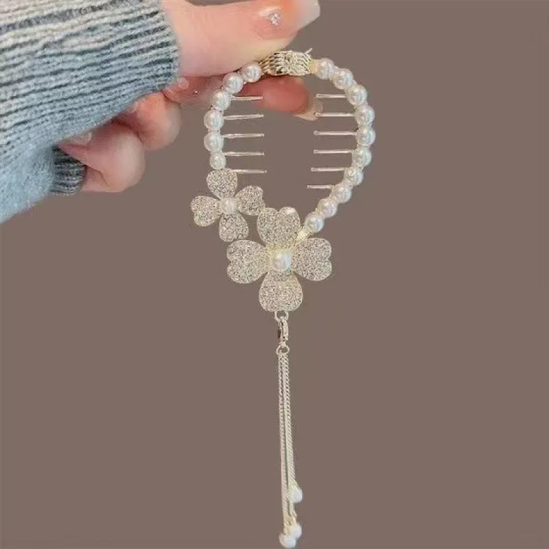 Women's Tassel Diamond Hair Clip Exquisite Glitter Maruko Headband Hair Claw Clip Elegant hair accessory For Girlfriend Wife