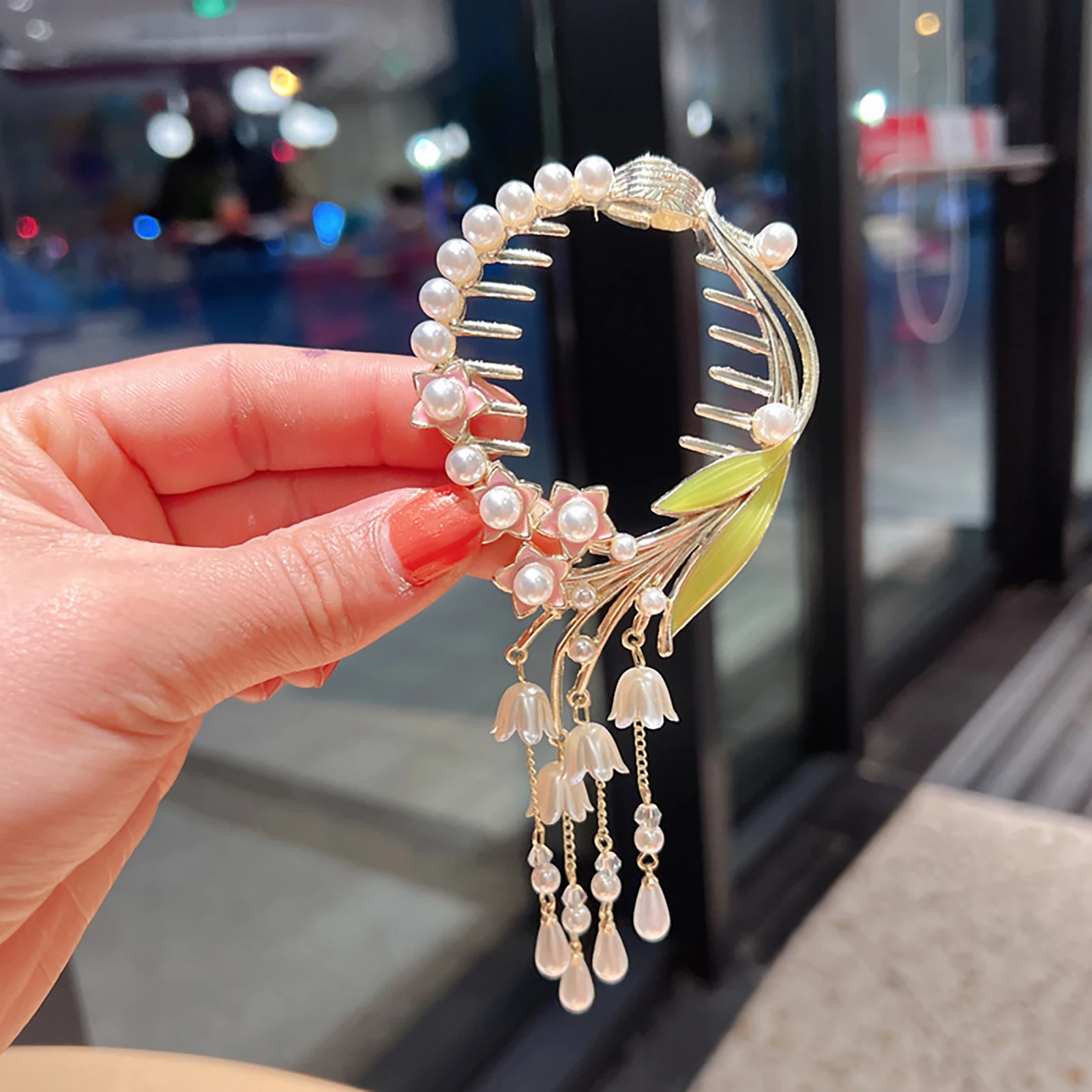 Women's Tassel Diamond Hair Clip Exquisite Glitter Maruko Headband Hair Claw Clip Elegant hair accessory For Girlfriend Wife