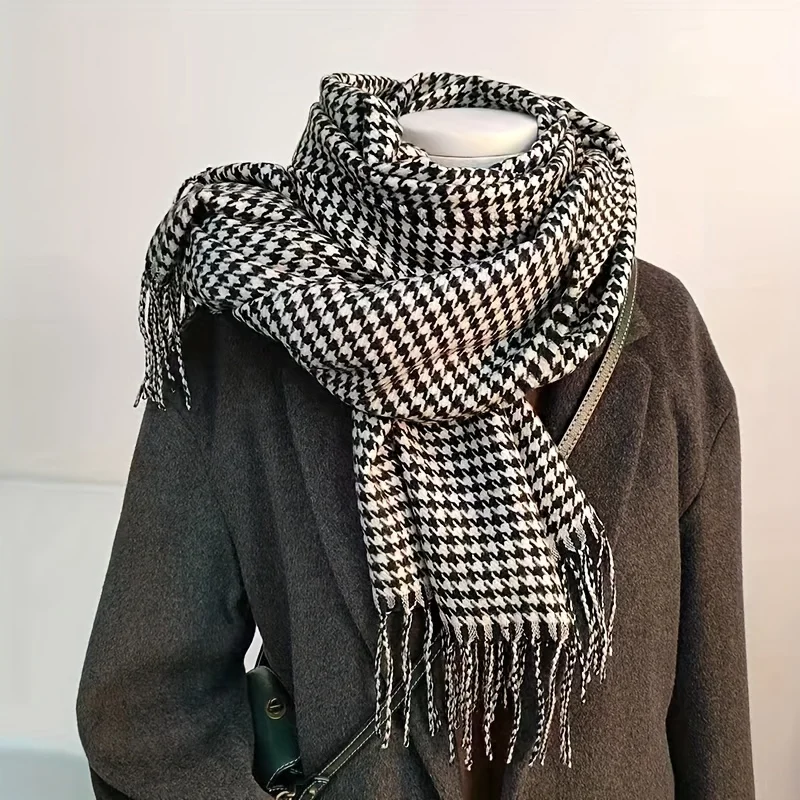 Winter Fashion Black White Plaid Scarf for Women Men Classic Warm Chunky Soft Cashmere Feel Scarves Match Overcoat Knitted Shawl