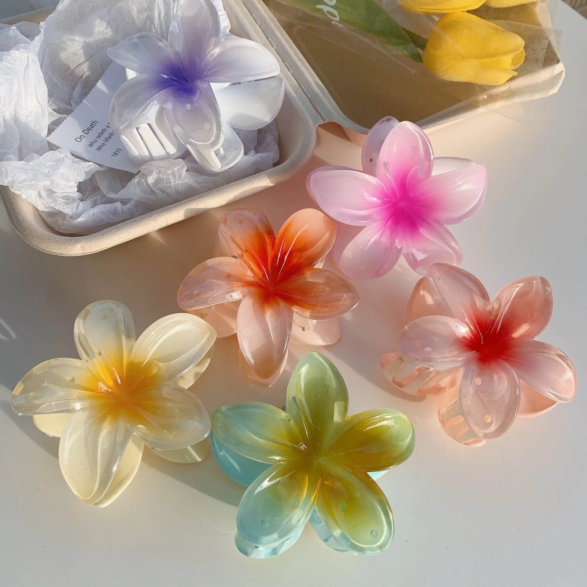 New Hawaiian Gradient hair Clips Women hair Claws Shark Vacation Beach Style Hairpins Hair Accessories