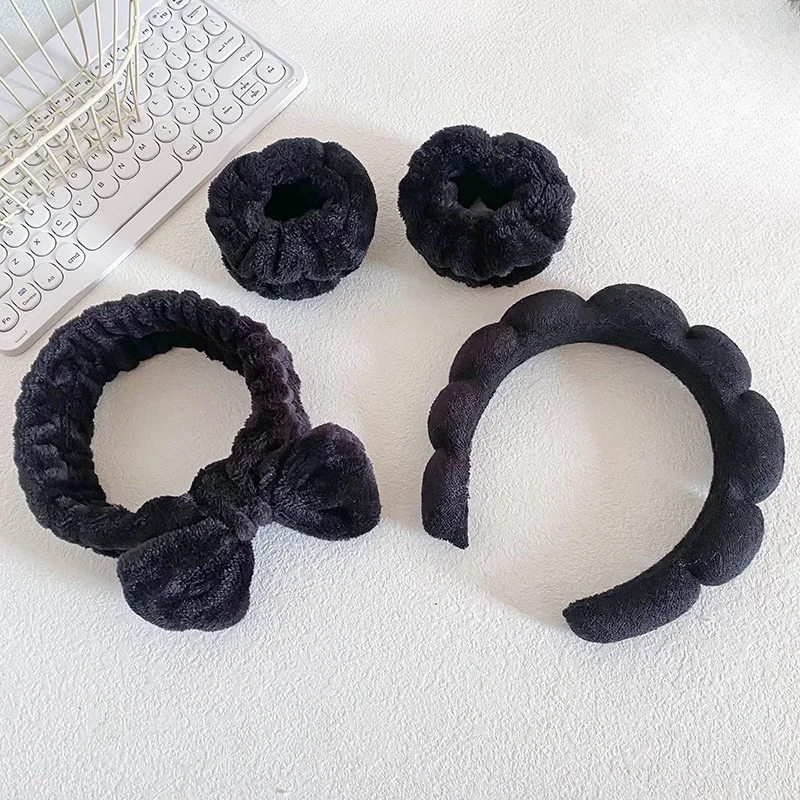 4pcs Fashionable Shampoo Set, Wrist Guards, Bun, Spa Foam Headwear, Facial Makeup, Shower, Skin Care Tools