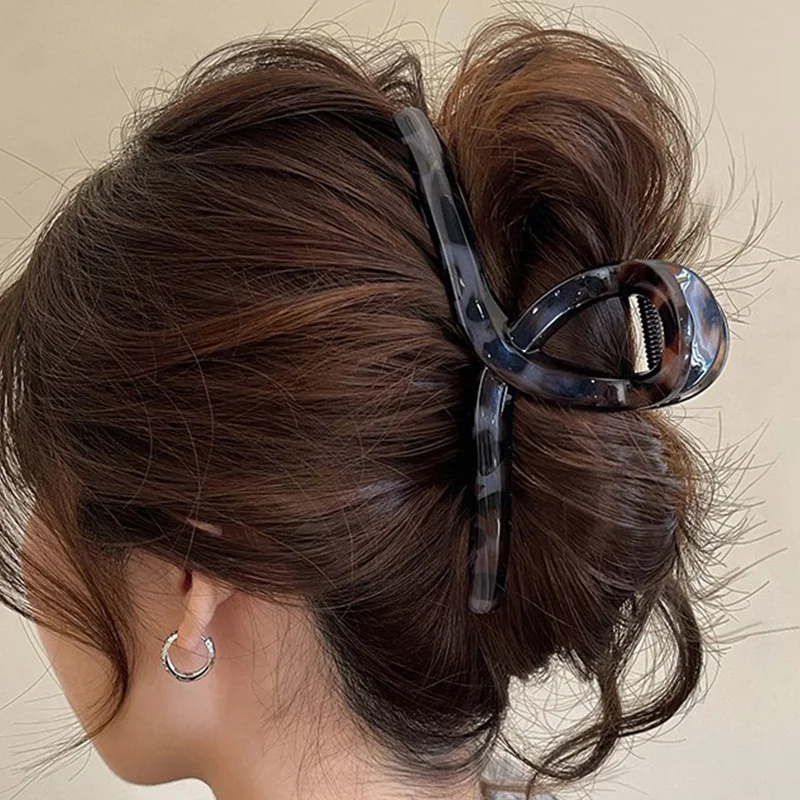 Large leopard print Hair Clips for Women - Jumbo Loop Hair Claw Clips for Thick Hair Big Hair Clip Claw for Women and Girls