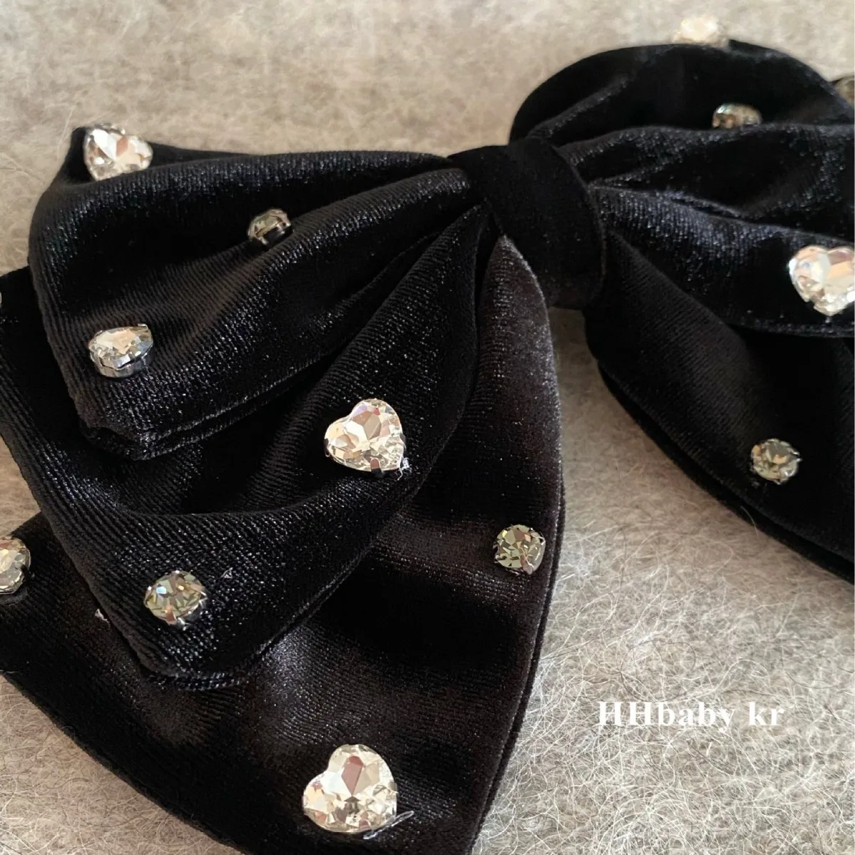 2025 Women Autumn and winter new original handmade gold velvet black oversized bow hairpins