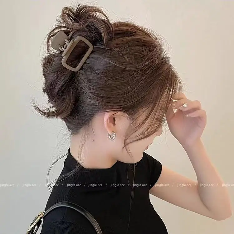 Nwe Women's Square Lightweight Hair Claw Clip Fashionable Elegant Hair Accessory Clip Suitable Hair Styling Makeup