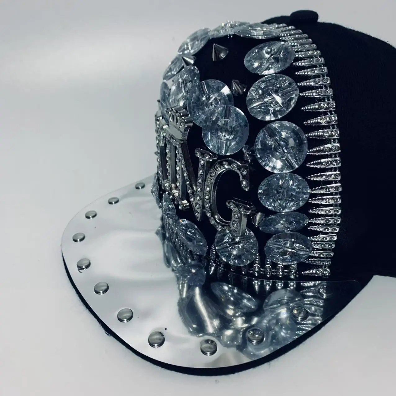 Men And Women New Handmade Cool Button Fashion Rivet Street Dance Fashion Cap