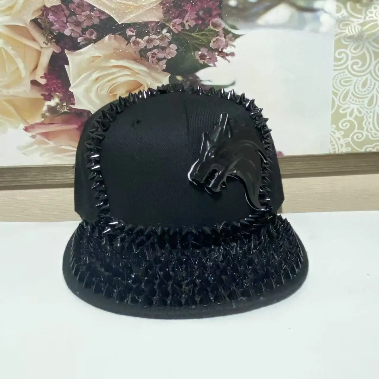 Men And Women New Handmade Cool Button Fashion Rivet Street Dance Fashion Cap