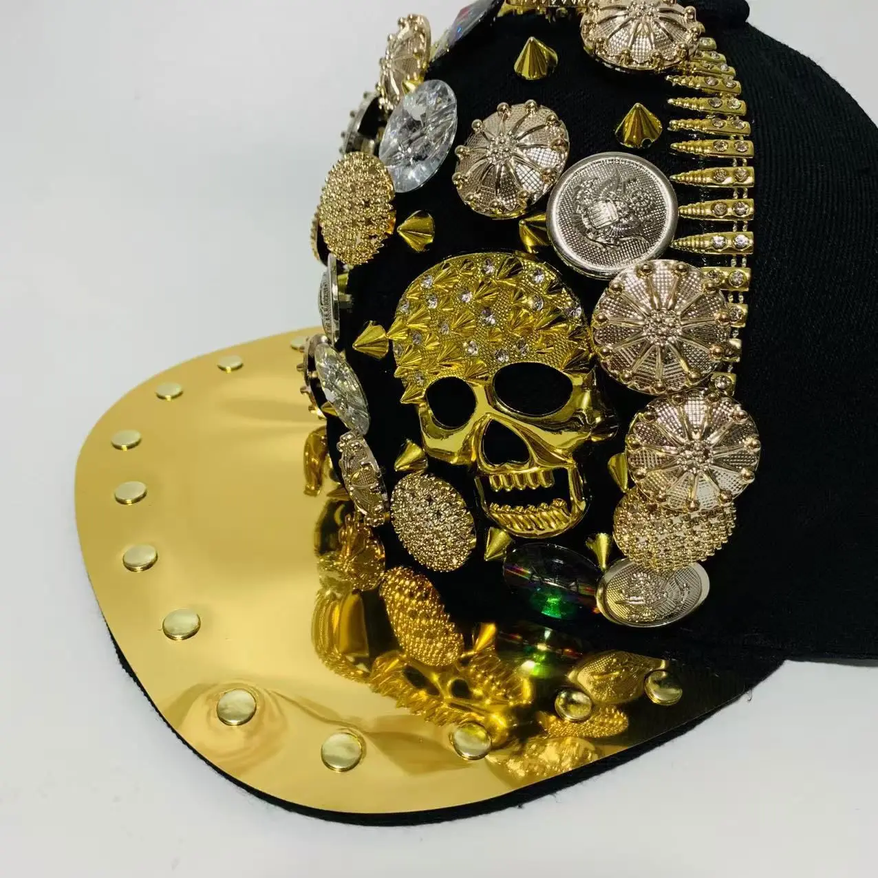 Men And Women New Handmade Cool Button Fashion Rivet Street Dance Fashion Cap