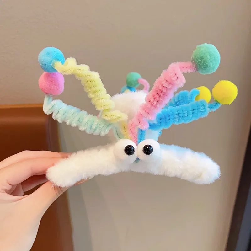 1pc New Plush Hair Clip for Women; Fun and Whimsical Shark Clip; Cute Hairpin for the Back of the Head; Hair Clip for Updo