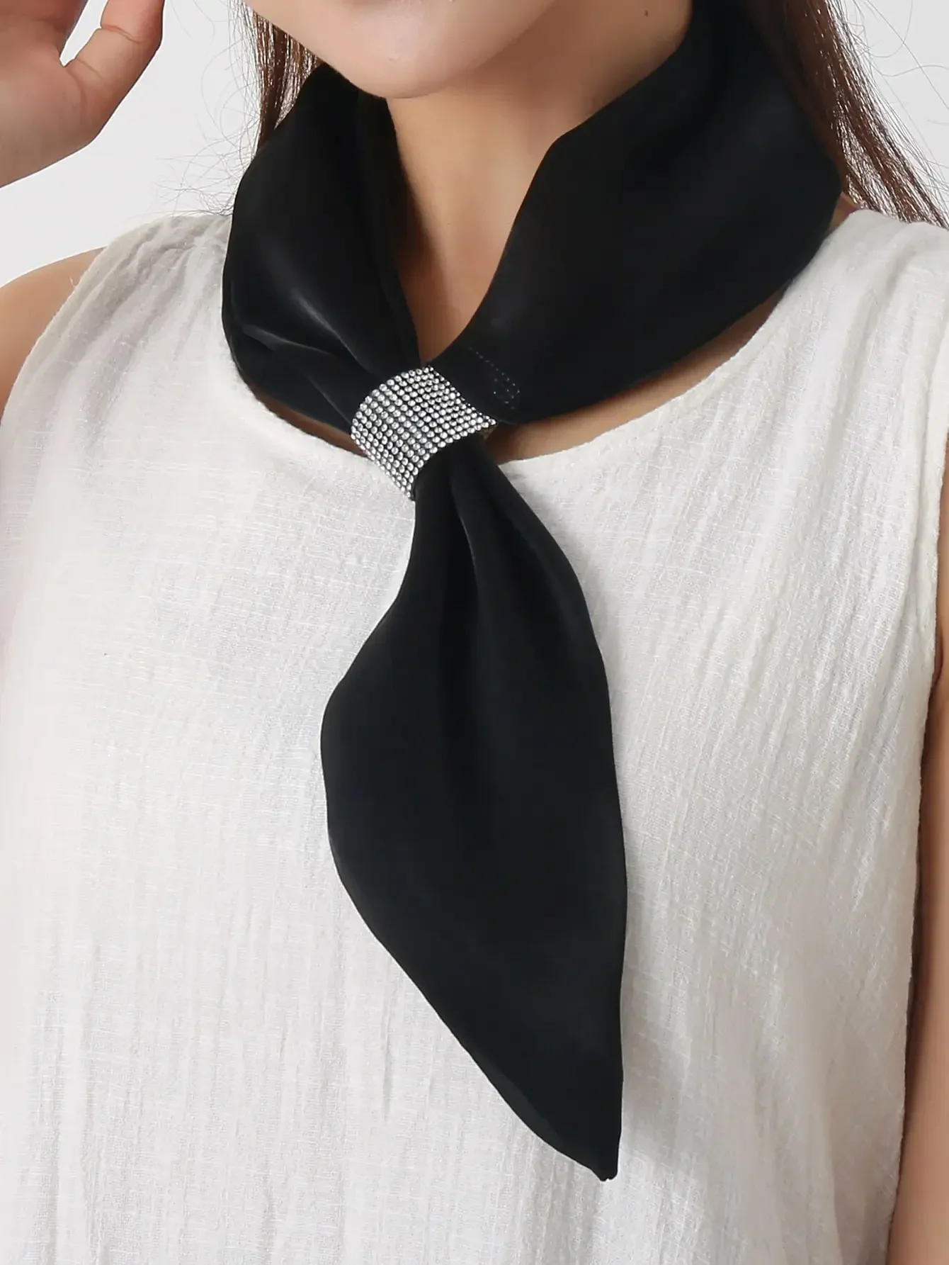 1pc Rhinestone Decor Scarf Ideal For Going Out & Dressing Up Your Look Elegant Bandana,Hair Band,Head Band