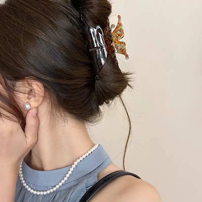 Exquisite Acetate Hair Claws Elegant Butterfly Shark Hair Clips Barrettes For Women Korean Design Hair Accessories Headwear Gift