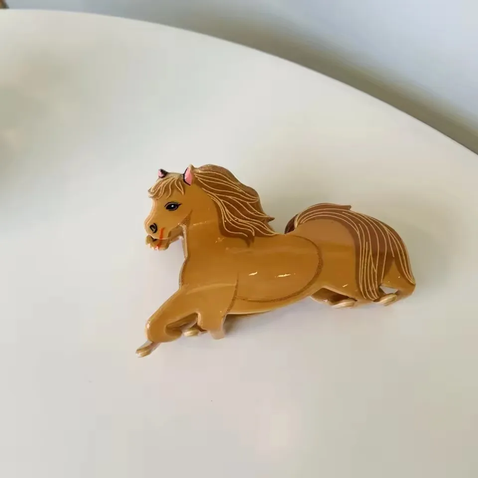 Brand New maple leaf acrylic farm hairpin squirrel hairpin grab clip alpaca hairpin back head tree animal shark clip 2025