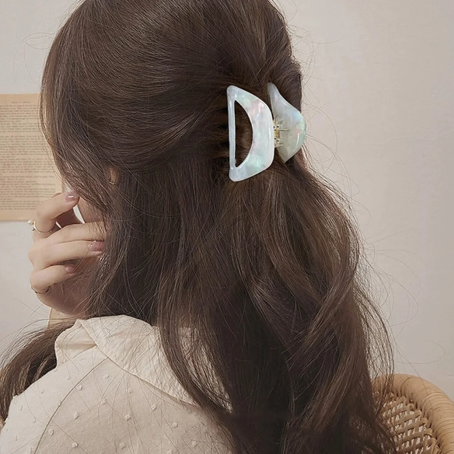 Sweet Mini Acetate Hair Clip for Women Girls Hair Claw Chic Barrettes Crab Hairpins Styling Claw Clips Fashion Hair Accessories
