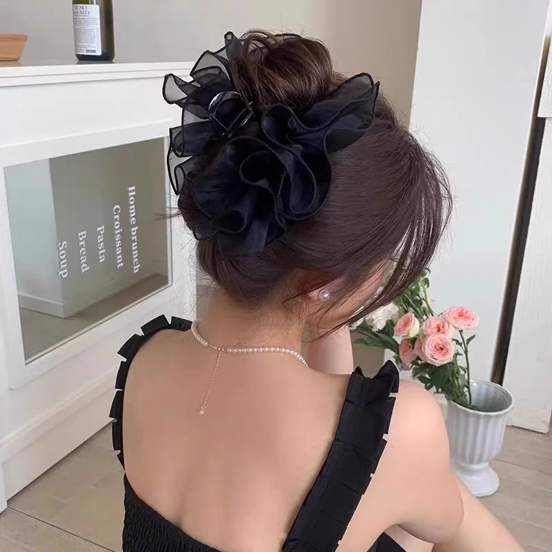 1pc Spring Summer Cloud Mesh Pleated Hair Claw, High-End Minimalist Shark Clip, Versatile Hair Accessory for Bun Hairstyle