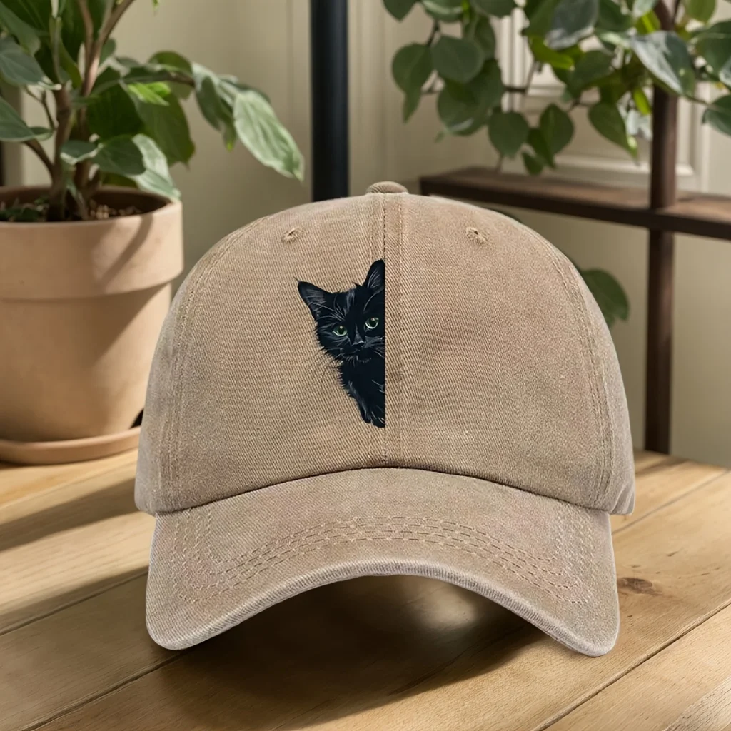 Retro Fun Little Black Cat Printed Baseball Cap for Both Men and Women Sun Protection and Shading Duckbill Cap for Outdoor Use