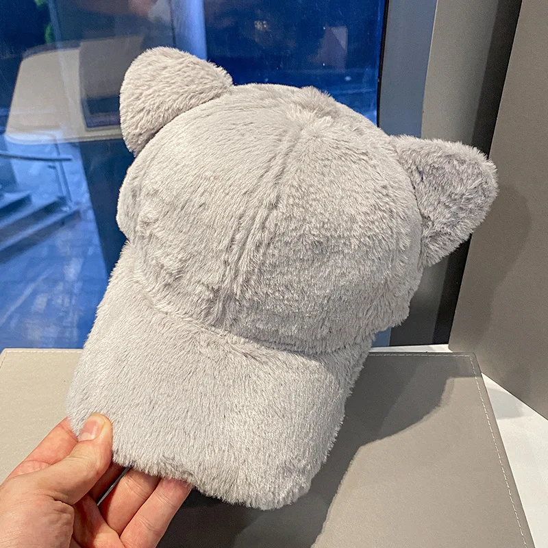 Autumn and winter warm baseball cap cartoon fashion show face small plush sweet style shopping duckbill cap