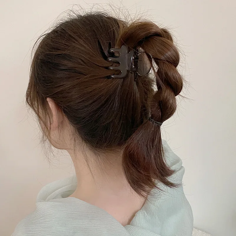 Small Medium Hair Claws Clips Crab Hair Clamps Women Girls 4.5CM Plastic Ponytail Hair Barrettes Hairpin Hair Accessories Simple