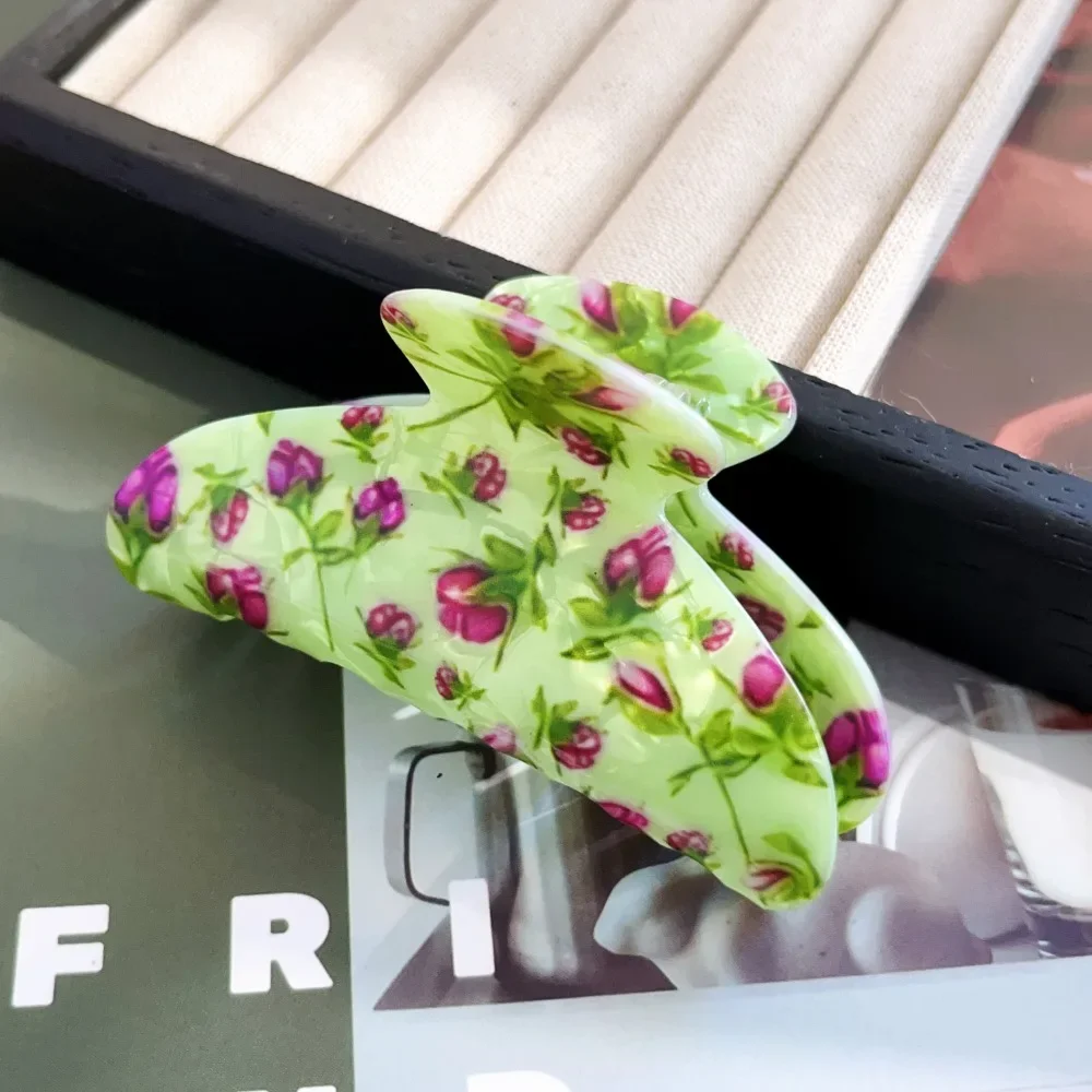 Korean Acrylic Hair Claw Clips for Women And Girls Flower Fruits Design Thick Thin Hair Styling Accessories Sweat Catch Hairgrip