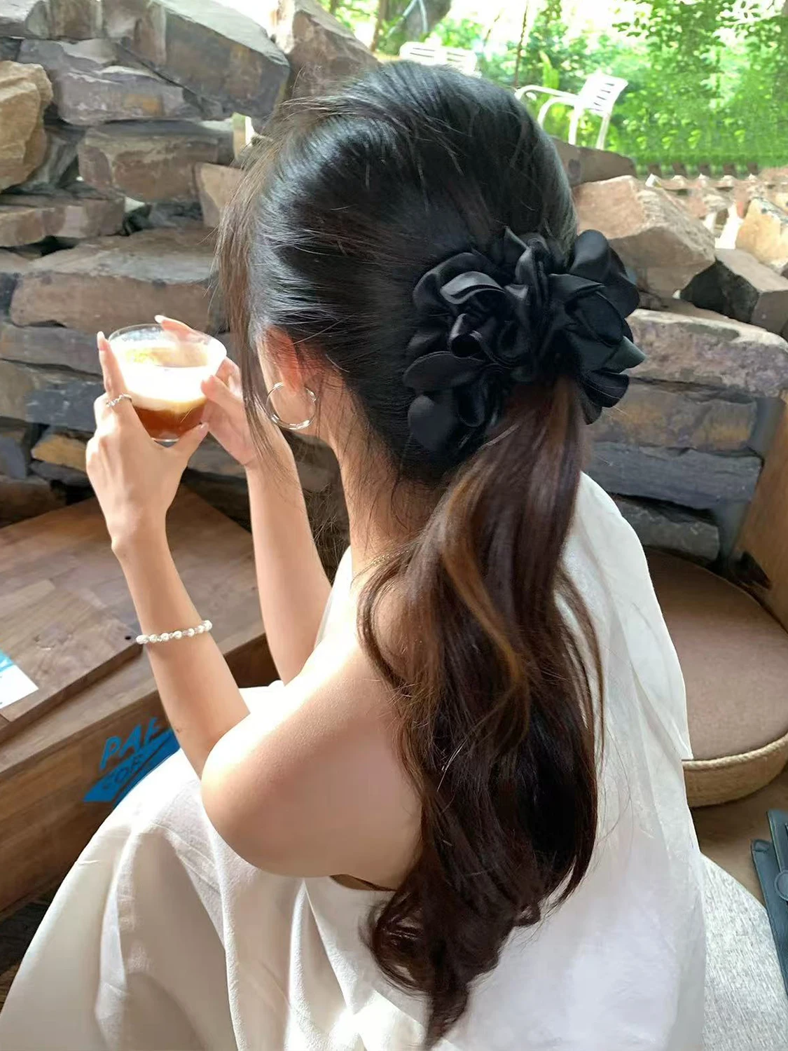 1pc Korean temperament petal bud large intestine scrunchie, female ball head flower head rope hair ornament