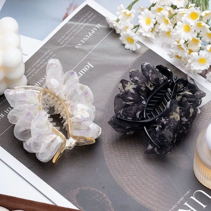1pc crumpled style versatile netting design, simple and elegant, fashionable and versatile bun grab clip.