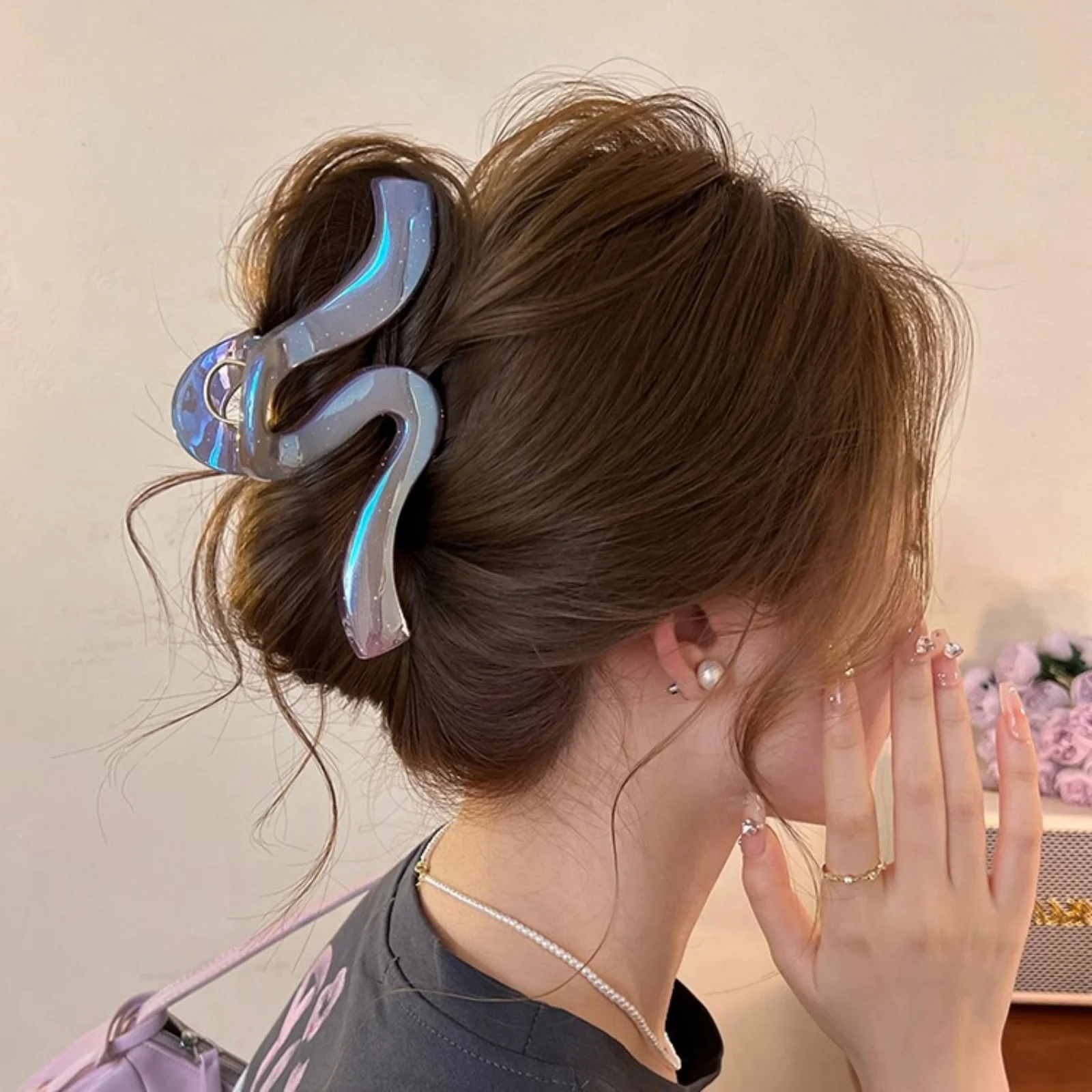 1pc New High-End Pearl Wave Clip, Shark Clip, Large Hair Clip, Back of Head Clip, Hair Accessory