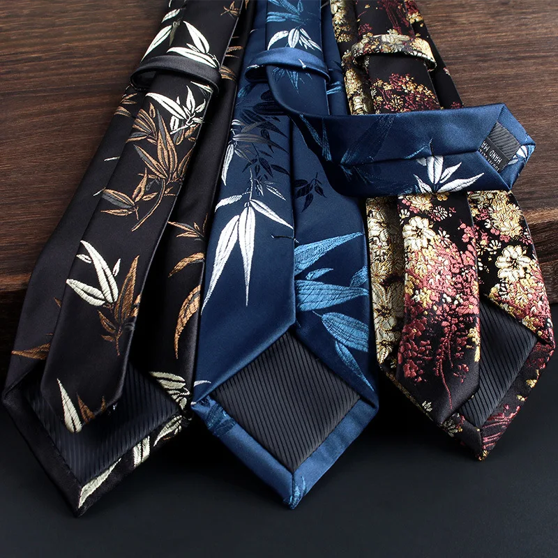 2025 Luxury Brown Floral Pattern Neck Ties For Men 8cm Formal Business Silky Soft Necktie Elegant Silvery Black Color Tie Cravat