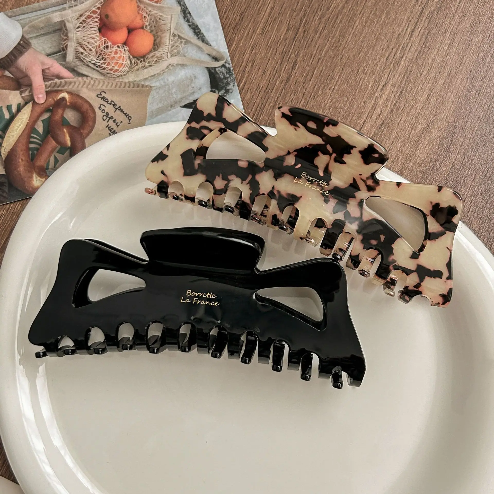 13CM Large Butterfly Knot Hollow out Hair Claw Retro Imitation Acetate Hair Clip for Women Big Volume Shark Clamp Hair Accessor