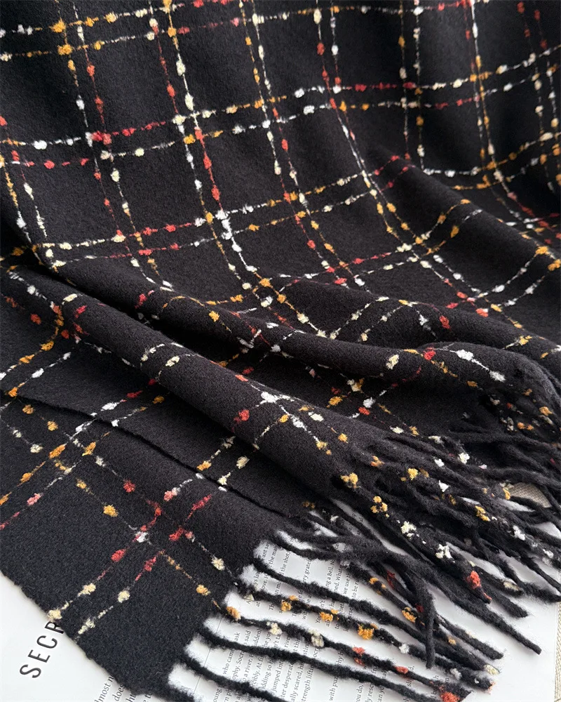 Luxury Brand Plaid Scarf Women Autumn Winter Women Warm Neckerchief Pashmina Lady Shawls and Wraps Casual Tassel Blanket Scarves