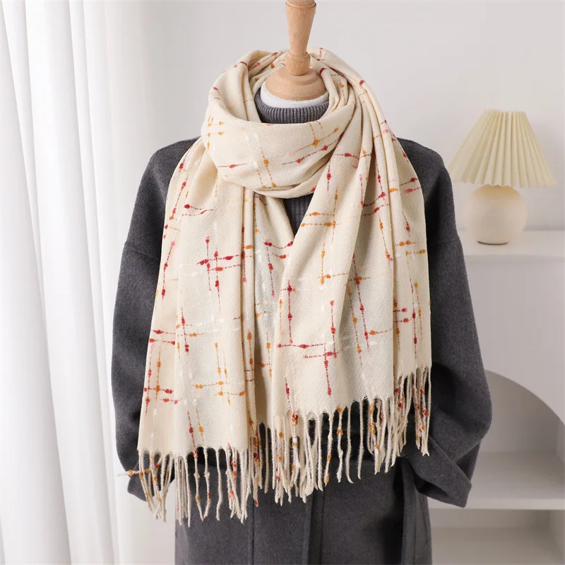 Luxury Brand Plaid Scarf Women Autumn Winter Women Warm Neckerchief Pashmina Lady Shawls and Wraps Casual Tassel Blanket Scarves