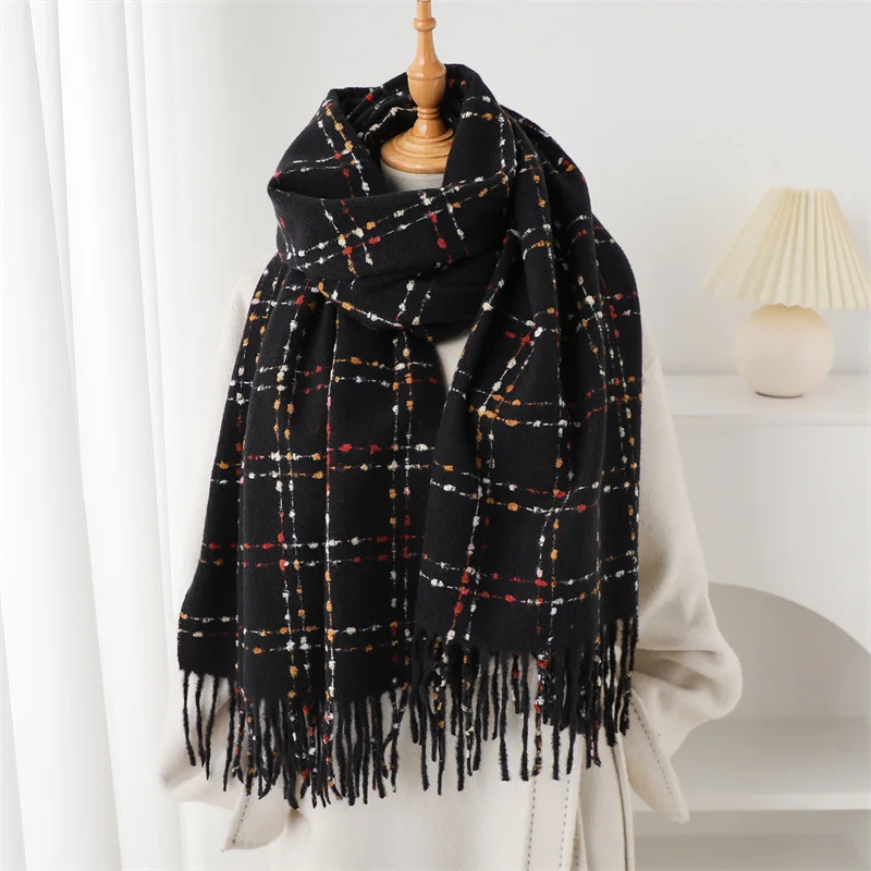 Luxury Brand Plaid Scarf Women Autumn Winter Women Warm Neckerchief Pashmina Lady Shawls and Wraps Casual Tassel Blanket Scarves