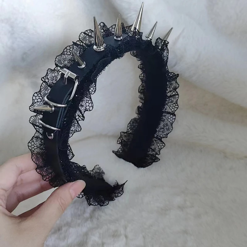 Stylish Goth Punk Headwear for Women Metal Rivet Headband Fashion Hair Band Cosplay Accessory Silver Golden Hair Decoration
