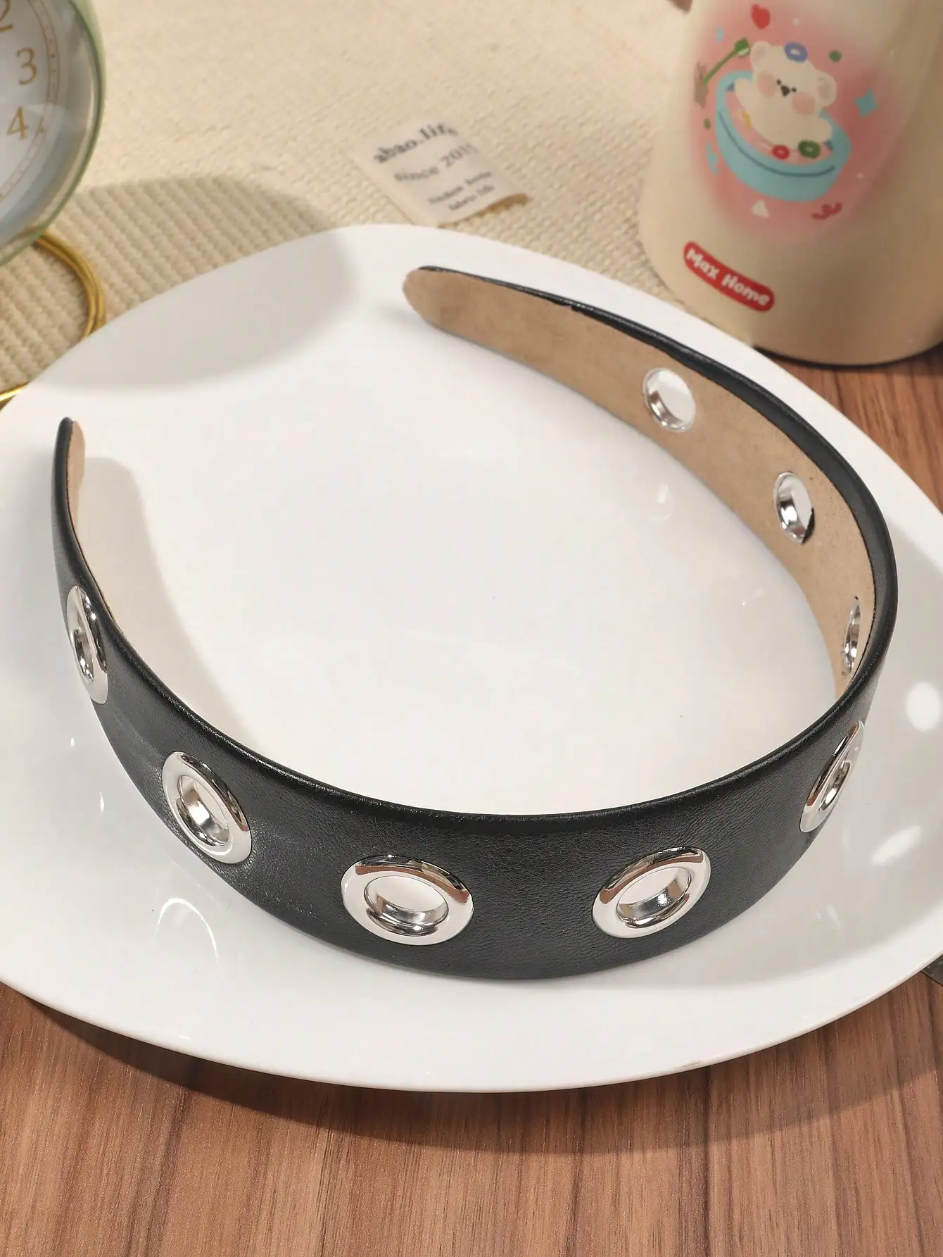 1Pcs Autumn Winter Black and Red Fashion Punk Leather Metal Studs Unique Hairband for Women Headband Fashion Hair Accessories