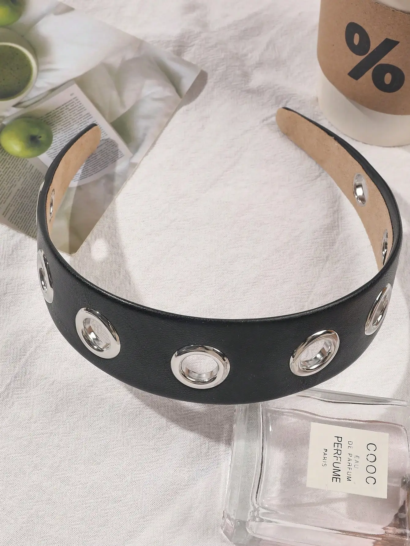 1Pcs Autumn Winter Black and Red Fashion Punk Leather Metal Studs Unique Hairband for Women Headband Fashion Hair Accessories