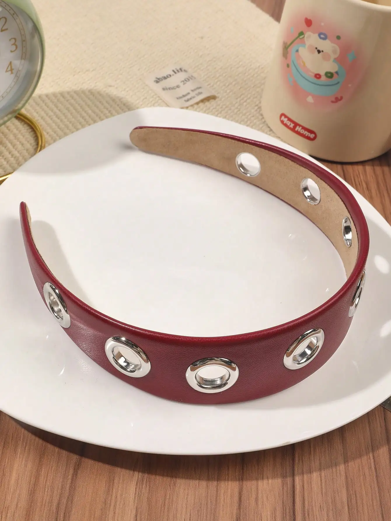 1Pcs Autumn Winter Black and Red Fashion Punk Leather Metal Studs Unique Hairband for Women Headband Fashion Hair Accessories