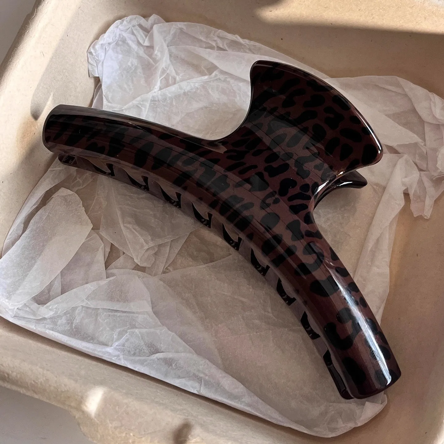 2pcs Vintage Leopard Print Arc Moon Hollow Large Hair Grab Clips Claw For Women French Style Shark Clamp Charm Hair Accessories